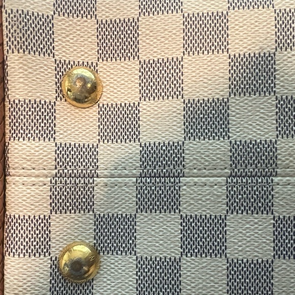 COPY - AUTHENTIC Louis Vuitton Propriano - Picture 9 of 16
